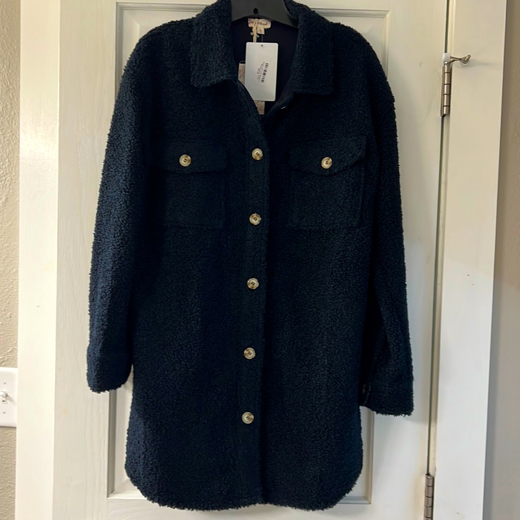 Hem & Thread Shacket